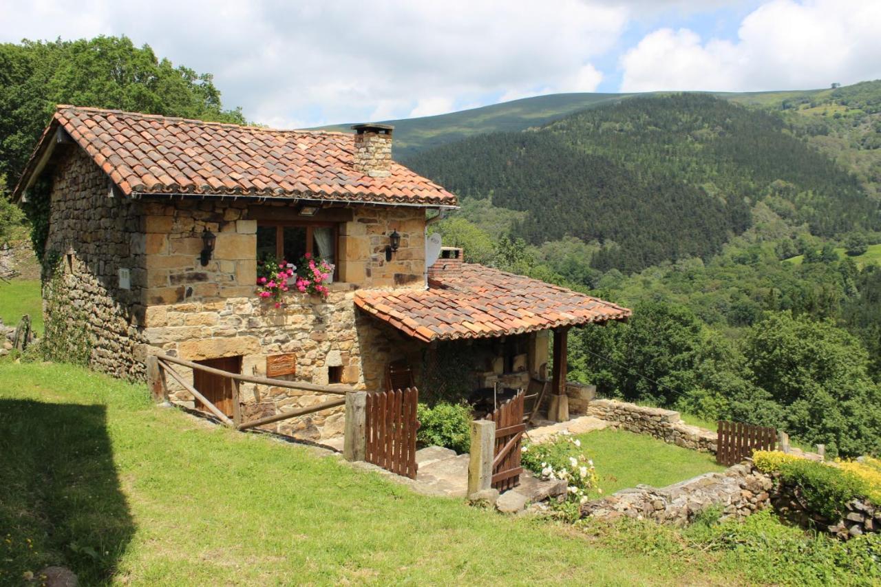 Вилла El Refugio De Luena San Miguel de Luena Экстерьер фото